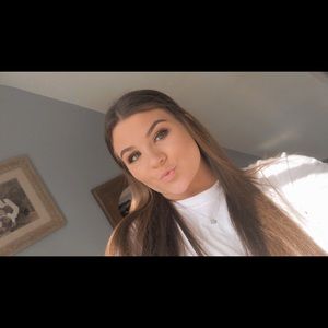 Meet your Posher, Reagan